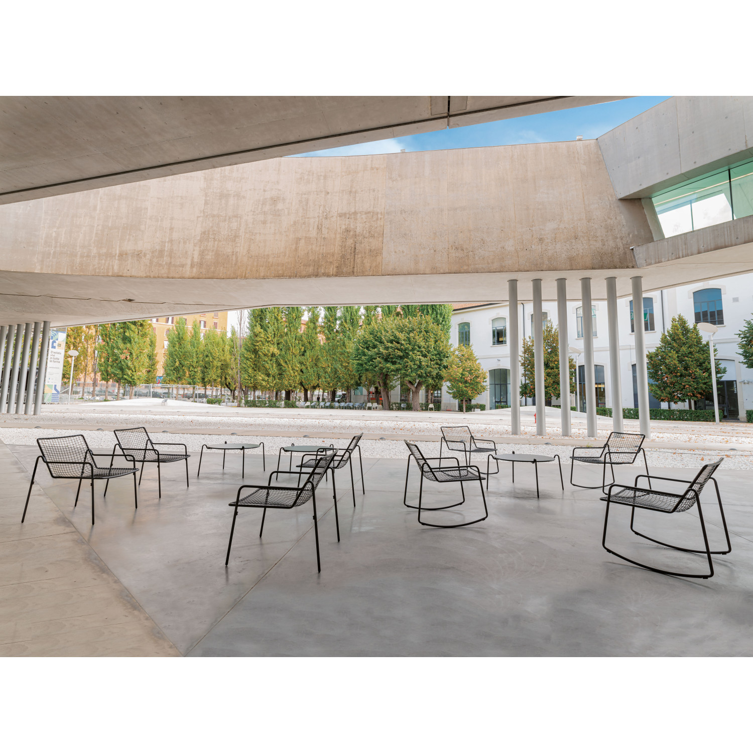 Fauteuil bas RIO Emu