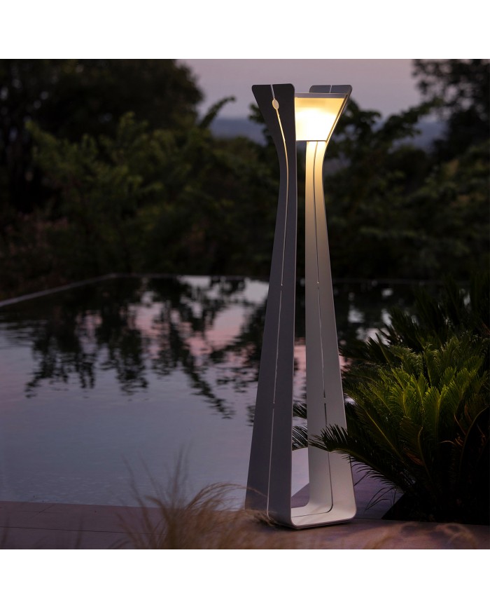 Lampe solaire OSMOZ aluminium Les Jardins