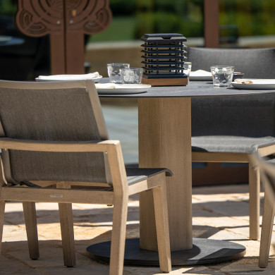 Lampe de table solaire TEKURA Les Jardins