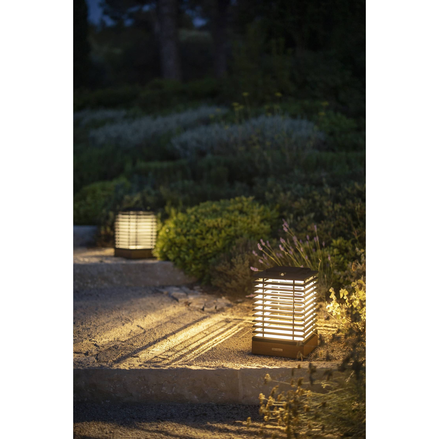 Lanterne solaire TEKURA Les Jardins