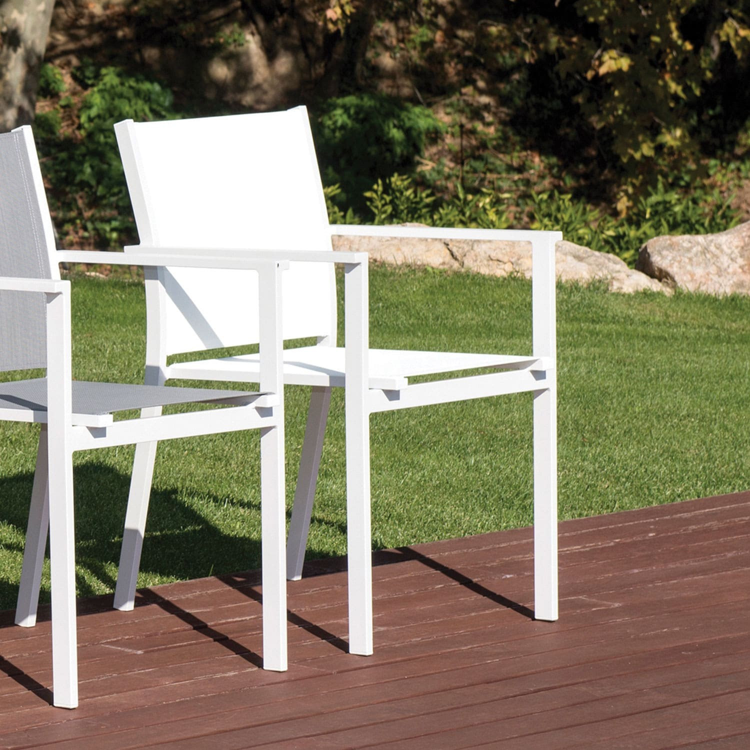 Fauteuil empilable PARIS Les Jardins du Sud