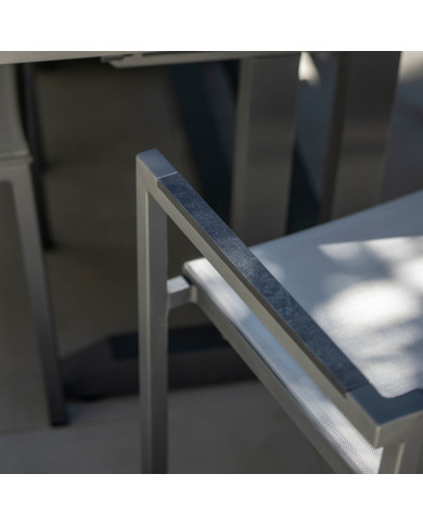 Fauteuil empilable AMAKA Les jardins