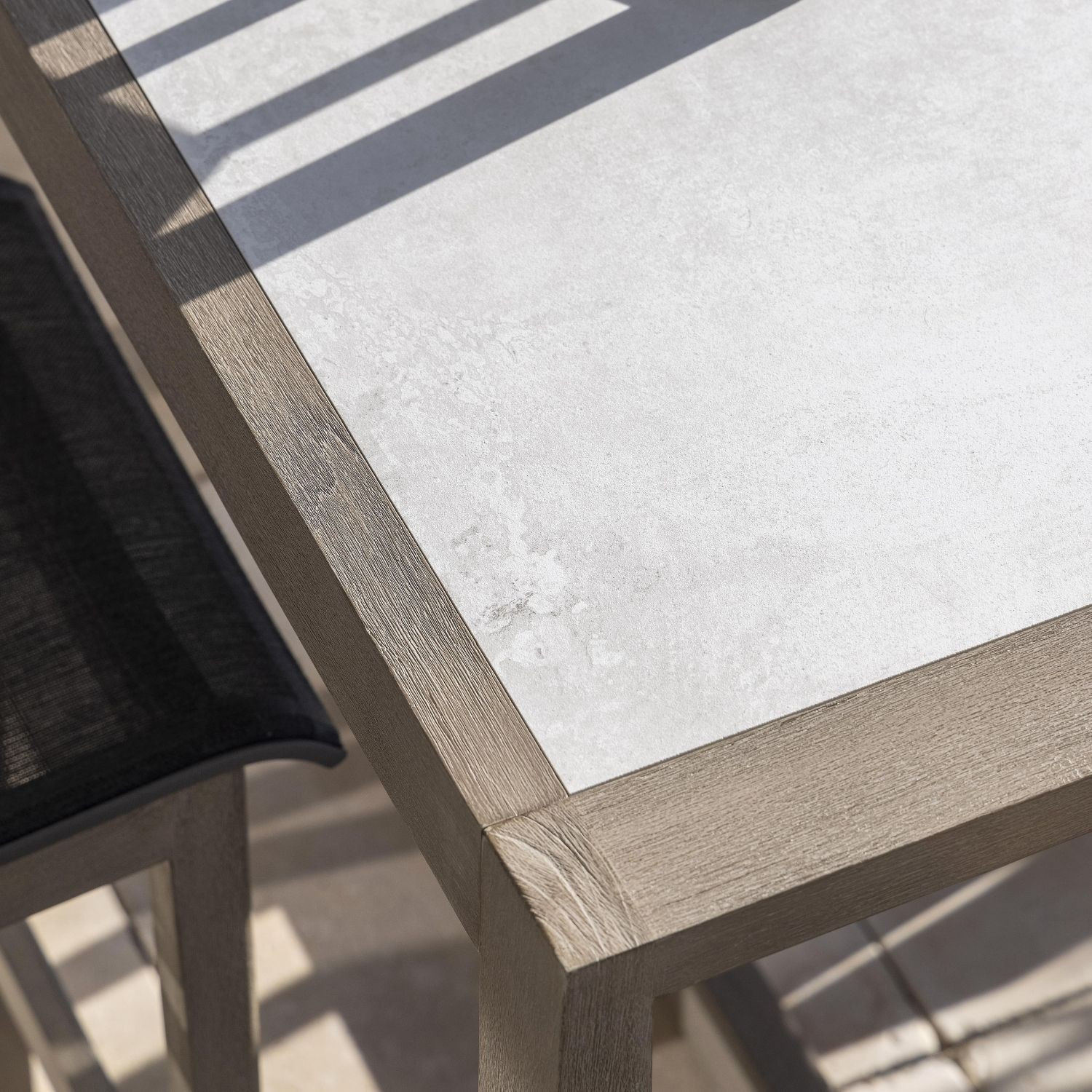 Table céramique SKAAL 89x85 cm Les Jardins