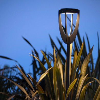 Torche solaire TULIP ajustable Les Jardins