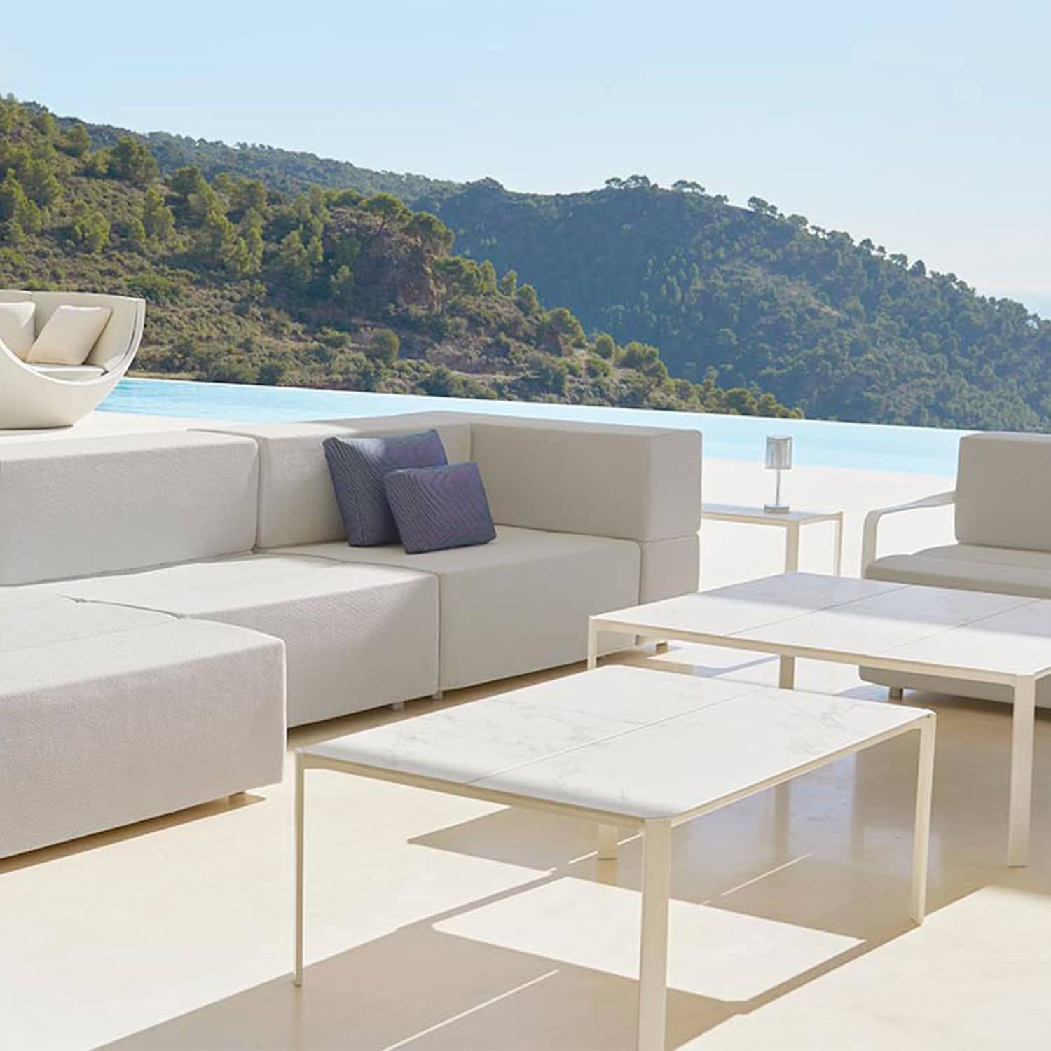 Salon de jardin TABLET Vondom