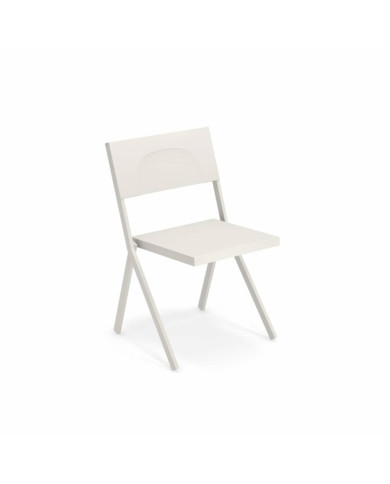 MIA Emu stacking chair