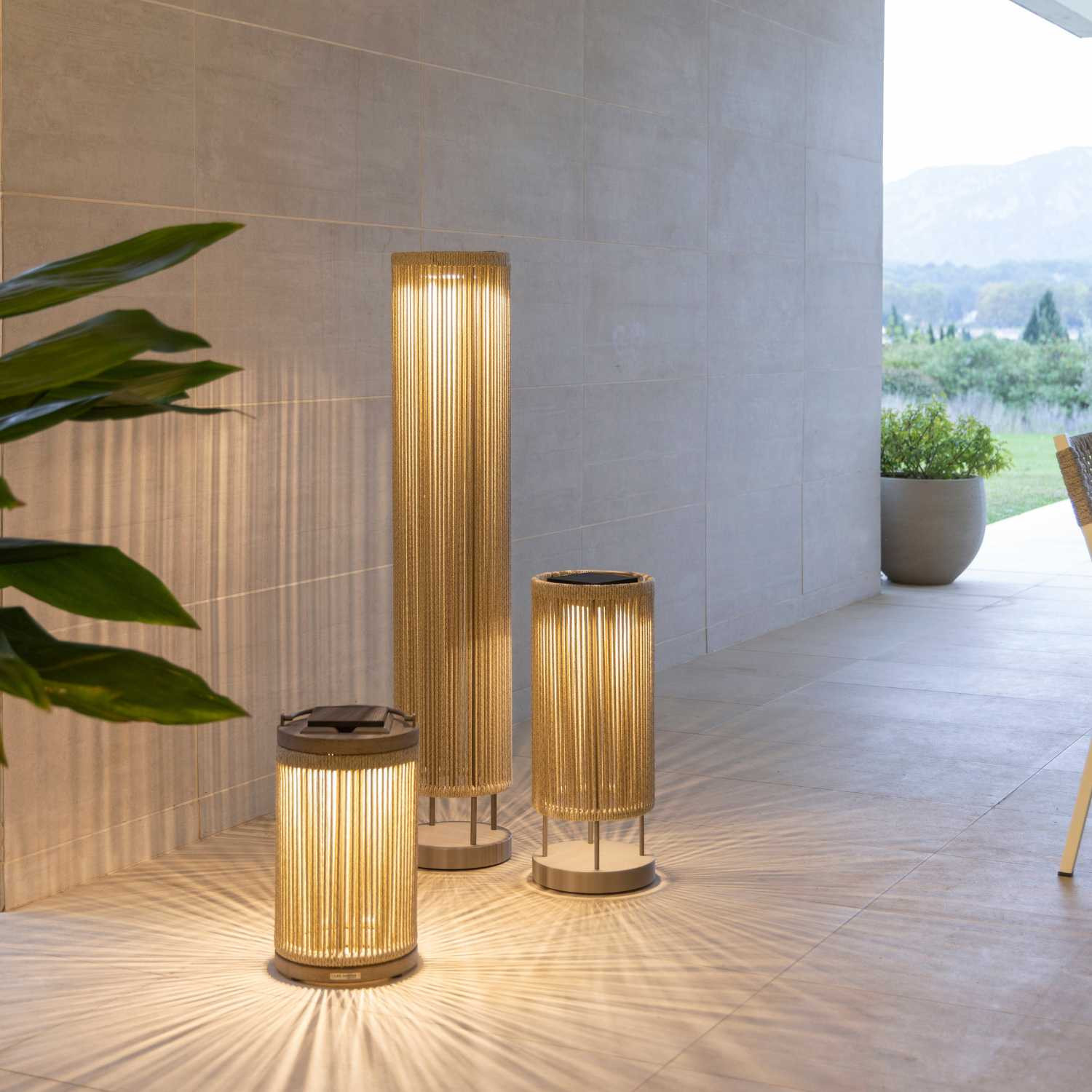 ROP&STRIP solar and rechargeable floor lamp Les Jardins