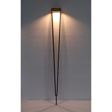 Les Jardins TINKA solar-powered rechargeable torch 