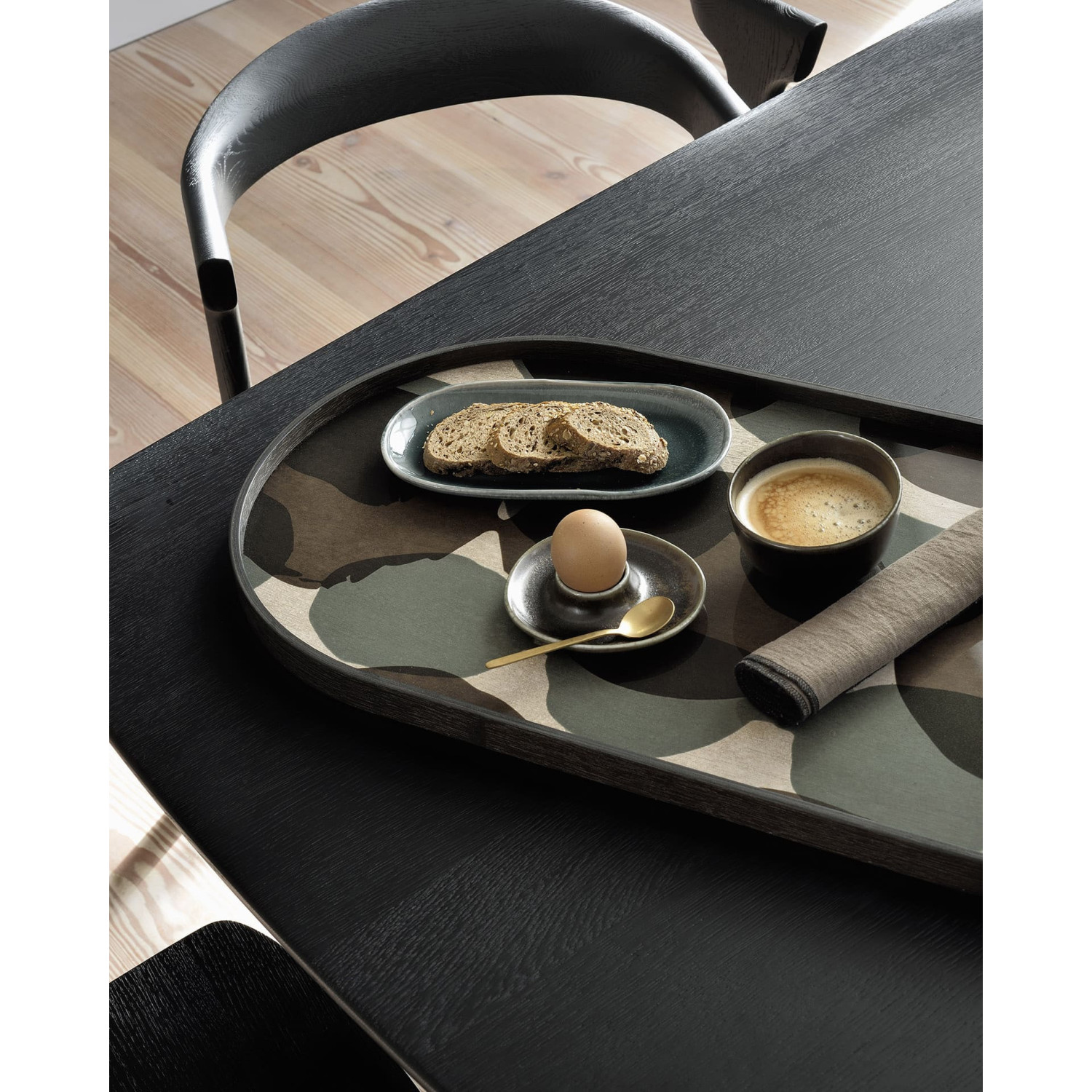 Plateau en verre CONNECTED DOTS oblong Ethnicraft