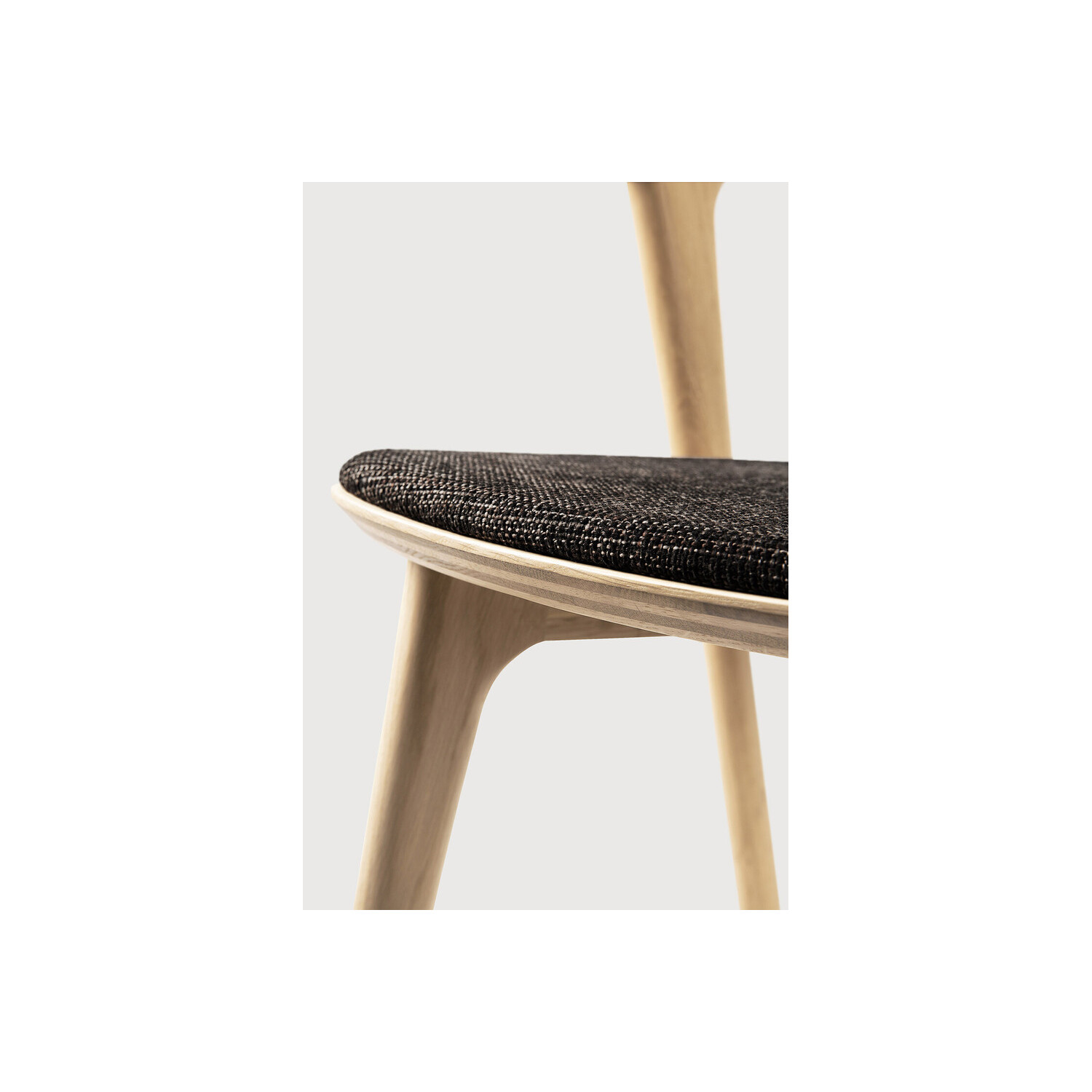 Chaise BOK avec coussin Ethnicraft