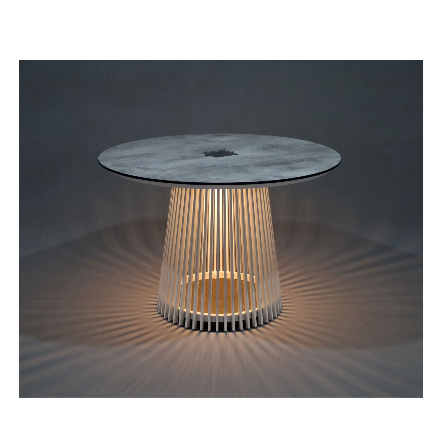 Les Jardins HALO solar iIluminated table Ø110 cm 