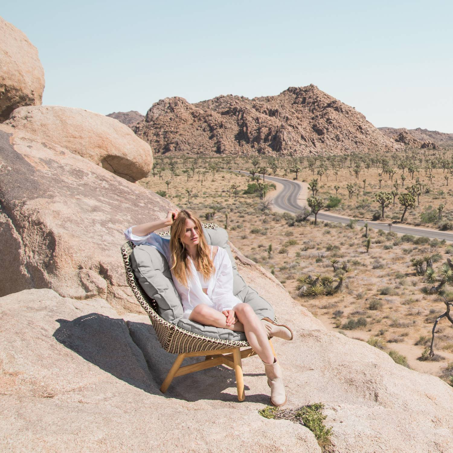 MBRACE Wing chair - Dedon