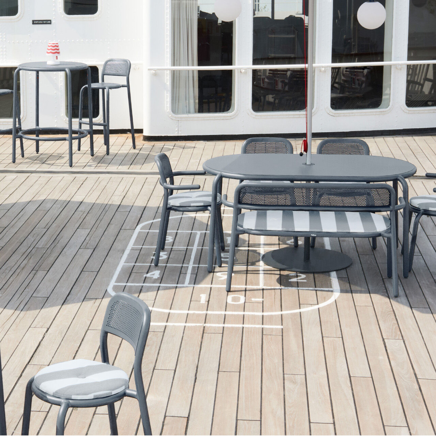 Fatboy TONI TAVOLO table