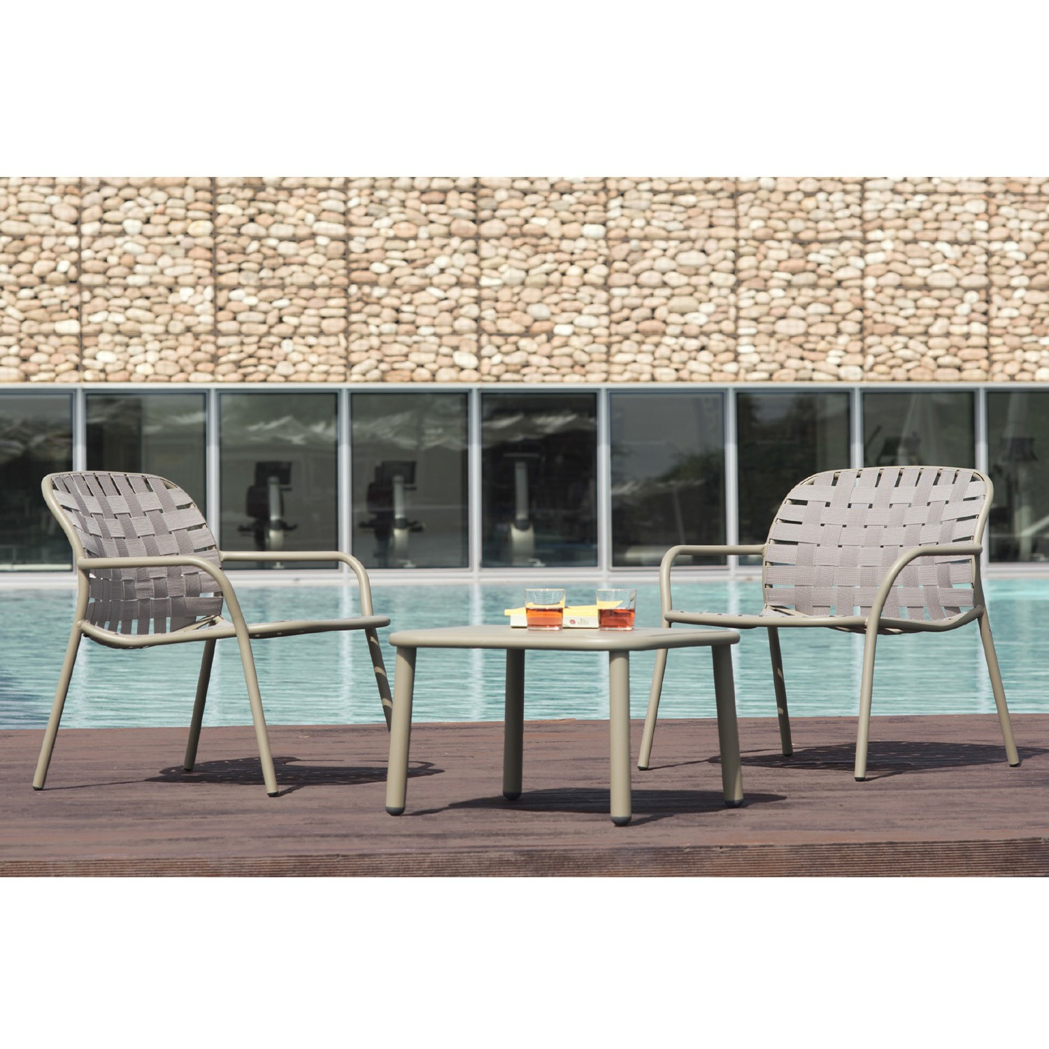 Fauteuil bas YARD Emu