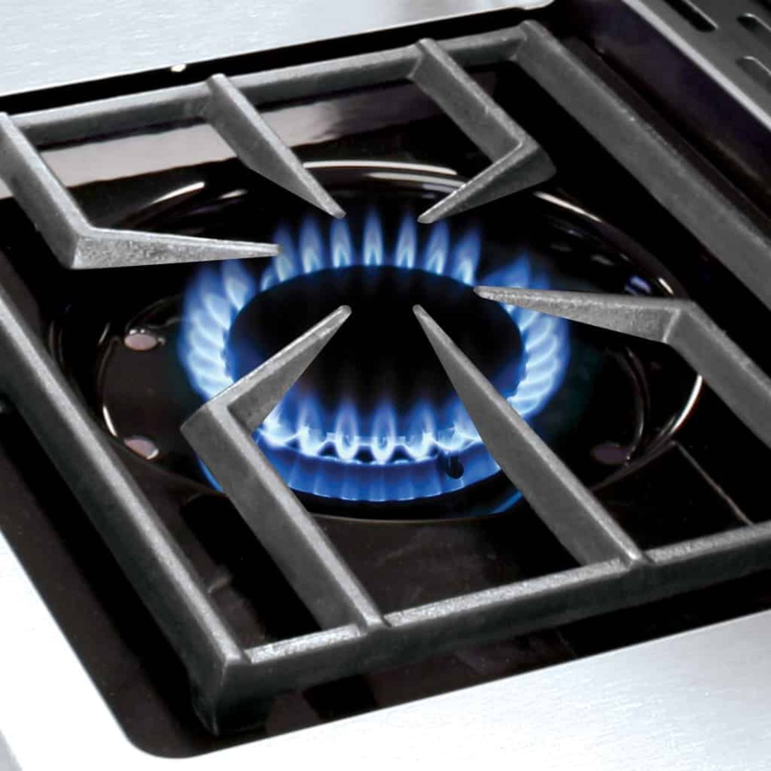 Built-in IMPERIAL S 690 barbecue by Broil King