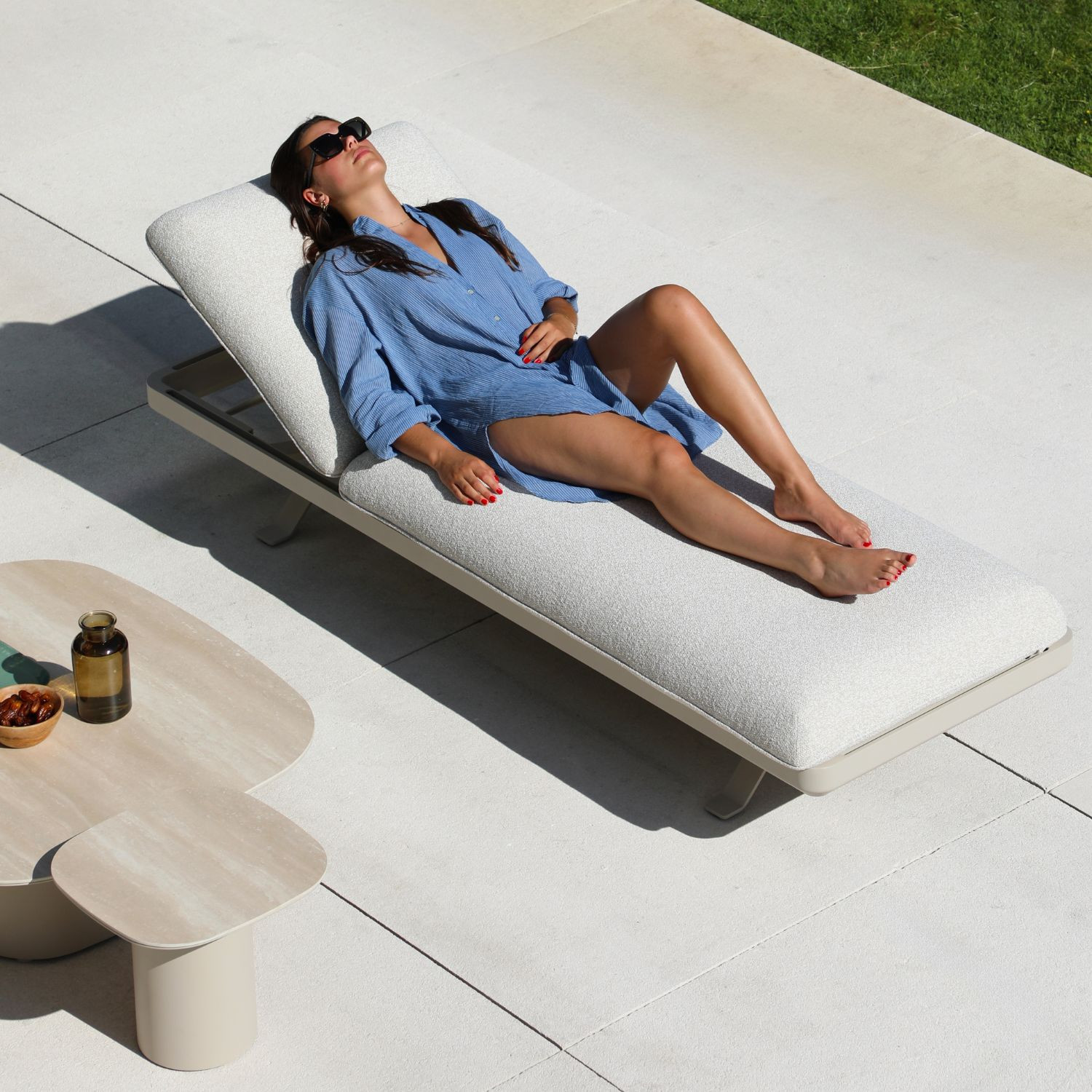 LAGUNA modular garden lounge by Les Jardins du Sud