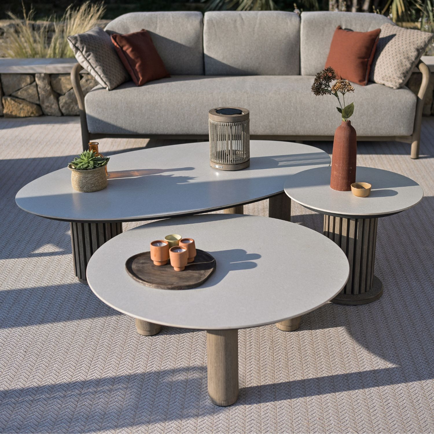 CHESTER oval low table Les Jardins